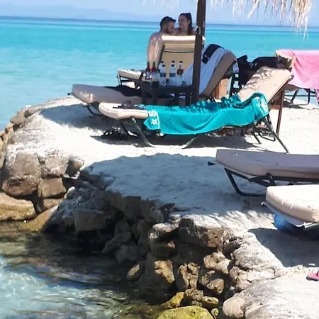 George * Kallithea (Chalkidiki)
